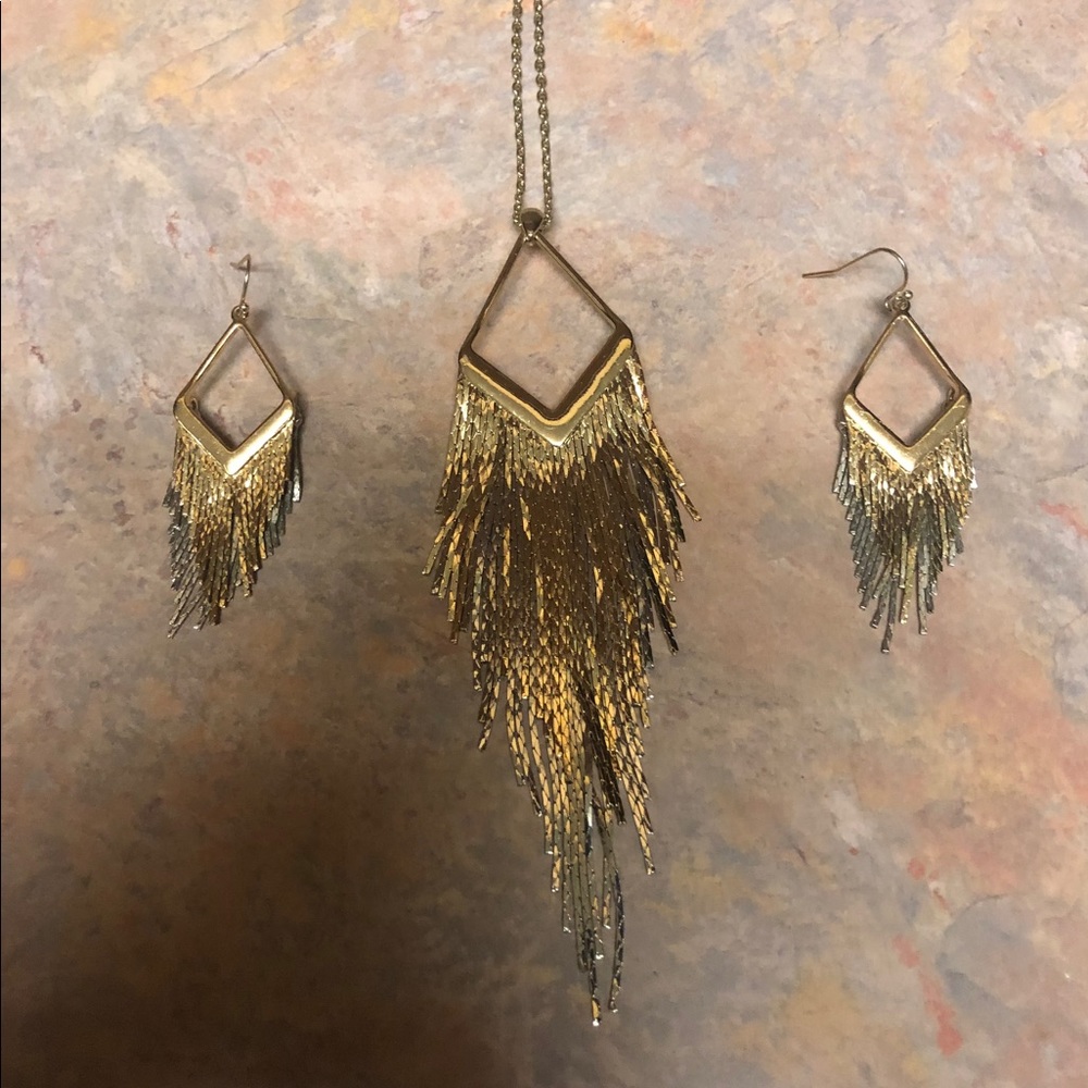 Jessica Simpson Necklace with matching earrings